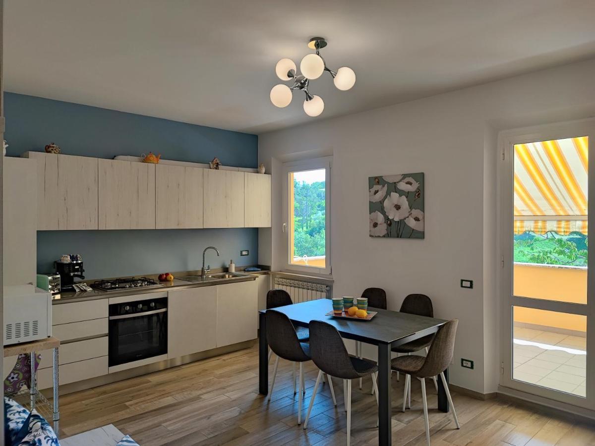 Apartamento Casa Nadia A Pochi Passi Dal Mare Con Garage, Terrazza E Sala Giochi Numana Exterior foto