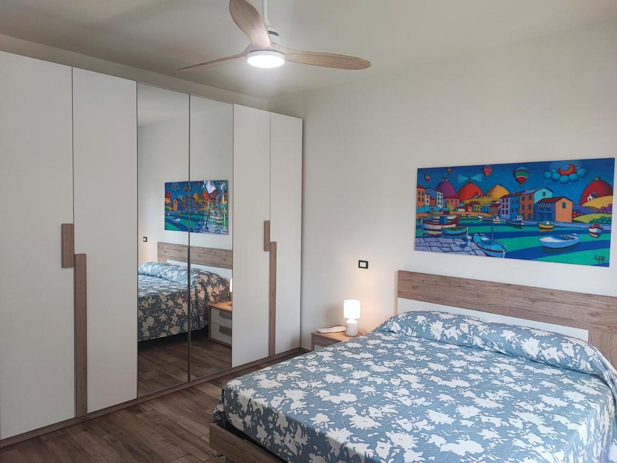 Apartamento Casa Nadia A Pochi Passi Dal Mare Con Garage, Terrazza E Sala Giochi Numana Exterior foto